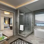 Xanadu Island Hotel