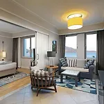 Xanadu Island Hotel