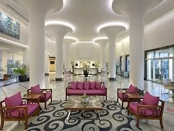 Отель Xanadu Island 5*